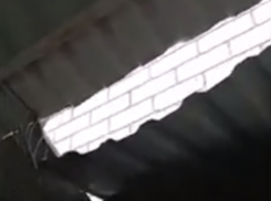 «Гадина такая», – пенсионер разрезал болгаркой крышу соседей из-за конфликта 