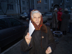 Воронежскую пенсионерку заставляют платить за ОДН по электричеству больше, чем она расходует по счетчику в своей квартире