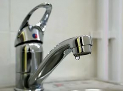 Сотни тысяч жителей Северного микрорайона Воронежа сидят без воды из-за коммунальной аварии