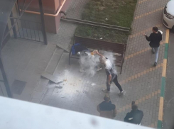 Поступок компании школьников возмутил жителей Воронежа