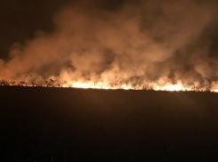 Масштабный пожар в воронежском Шилово перепугал горожан