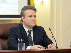 Мэр Кстенин подстегнул дорожников в борьбе с ямами в Воронеже