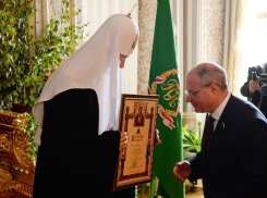 Патриарх Московский и всея Руси Кирилл наградил  депутата Госдумы от Воронежской области Сергея Гаврилова