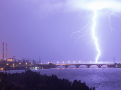 В последний выходной Воронеж поразят грозы