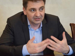 «Туристический» депутат Марков пишет письма Мишустину, а от него ждут туалет в «Костёнках»