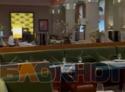 Кафе «Ампир» отрицает скандал с недопуском «раненых военных» в Воронеже