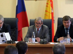 Онлайн-трансляция из зала суда по обвинению экс-спикера городской Думы Александра Шипулина в «парижской командировке»