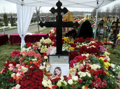 Олигарх заказал икону с ликом Юлии Началовой