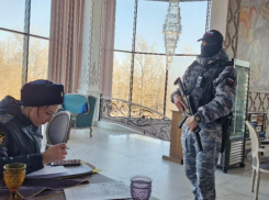 Скандальный ресторан экс-лидера азербайджанской диаспоры Воронежа отрезали от воды