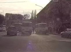 Маршрутчика оштрафовали за демонстрацию превосходства в Воронеже
