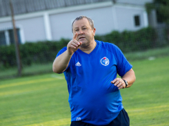 Главному тренеру воронежского «Факела» исполнилось 65 лет