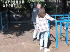 Спортплощадку с опасной рухлядью нашли в воронежской школе 
