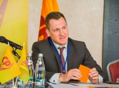 Депутат Артем Рымарь выступил против «золотых пенсионеров» в Воронеже 