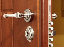 Под Воронежем у спящего мужчины похитили 60 тысяч рублей