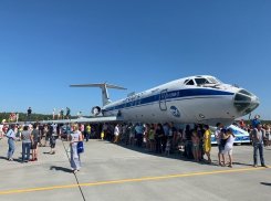 Праздник в Воронежском аэропорту обернулся разочарованием и недовольством