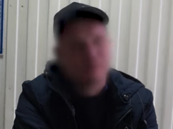 «Хотел по-своему помянуть»: фаната воронежского «Факела» задержали за запуск дымовой шашки на Мамаевом кургане 