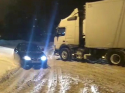 В Воронеже транспортный коллапс на 9 Января сняли на видео