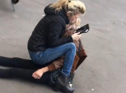 Женщина улетела в глубокий нокаут после конфликта в воронежской маршрутке