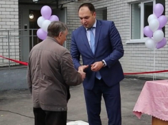 Воронежцы пожаловались на чиновничий спектакль с выдачей ключей от новых квартир