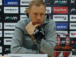 «Мы пробили дно»: главный тренер воронежского «Факела» высказался о поражении от «Чайки»