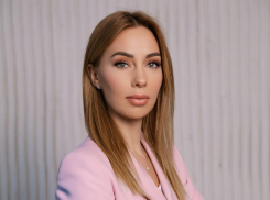 Фотомодель, чиновница или депутат: за кого приняли Елену Губину в Воронеже