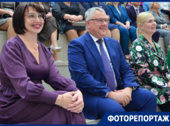 День учителя впервые отметили в амфитеатре воронежской мега-школы  