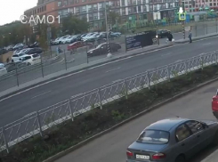 Ребенка на велосипеде сбили на улице Крынина в Воронеже - опубликовано видео и фото