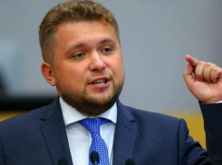 Воронежский депутат ГосДумы предложил переписать всех владельцев сим-карт