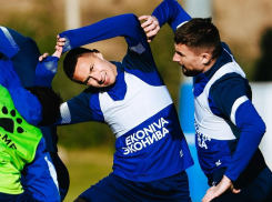 Матч воронежского «Факела» с сербским «Радником» перенесли на полчаса 