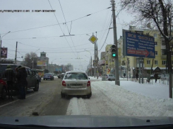 В Воронеже на Московском проспекте автобус 5А врезался в «Тойоту»