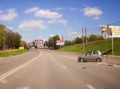 Безобразное надругательство над ПДД  показали на съезде с виадука в Воронеже 