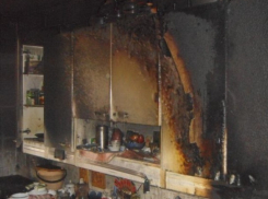 В Воронеже на пожаре женщина получила ожоги