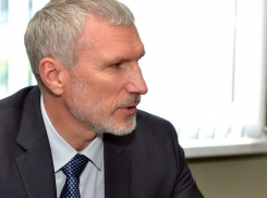 Депутат Госдумы призвал воронежских единороссов экономить на Трубникове, а не на выборах мэра