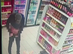 Воришка вывалил достоинство в магазине - реакция воронежцев удивила