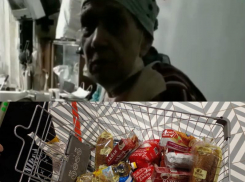 Реакцию пенсионеров на бесплатные продукты сняли на видео в Воронеже 