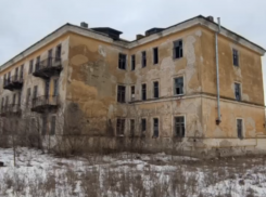 Угрожает подросткам: серьезную опасность нашли в центре воронежского поселка 