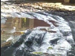 Воронежцы стали заложниками грязи в собственном дворе