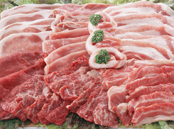 В Воронеже накрыли очередную точку, где нелегально торговали свининой