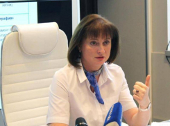 Глава соцзащиты стала пиариться на квартирах для многодетных семей в Воронеже