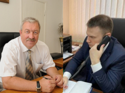 У кого крыша круче: депутат и внук экс-губернатора может сместить главврача «Электроники»
