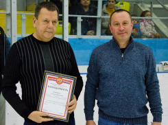 Александр Трубецкой получил благодарность Федерации хоккея России 