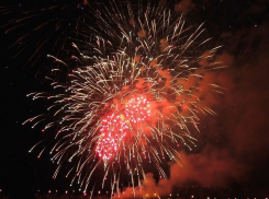 На салют ко Дню города Воронежа власти намерены потратить до 2,7 миллионов рублей