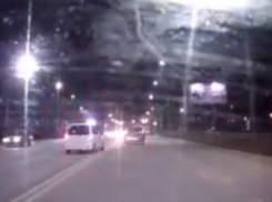 Глупое положение автомобилиста зафиксировал видеорегистратор в Воронеже