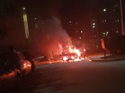 BMW сгорела дотла в Воронеже