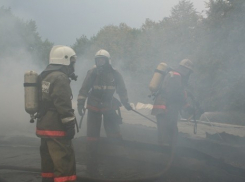 В Воронежской области загорелся старый мясокомбинат