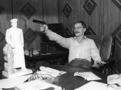 Как одиозный бизнесмен 90-х годов Герман Стерлигов открывал биржу в Воронеже