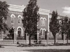 Одно из самых красивых зданий Воронежа начали строить 169 лет назад