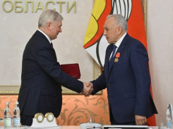 По решению Владимира Путина бессменный воронежский префект получил высокую награду