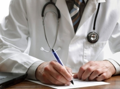 Воронежский врач торговал справками о больничном
