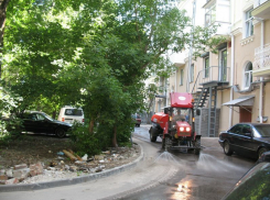 На Воронеж пикировали частные поливалки